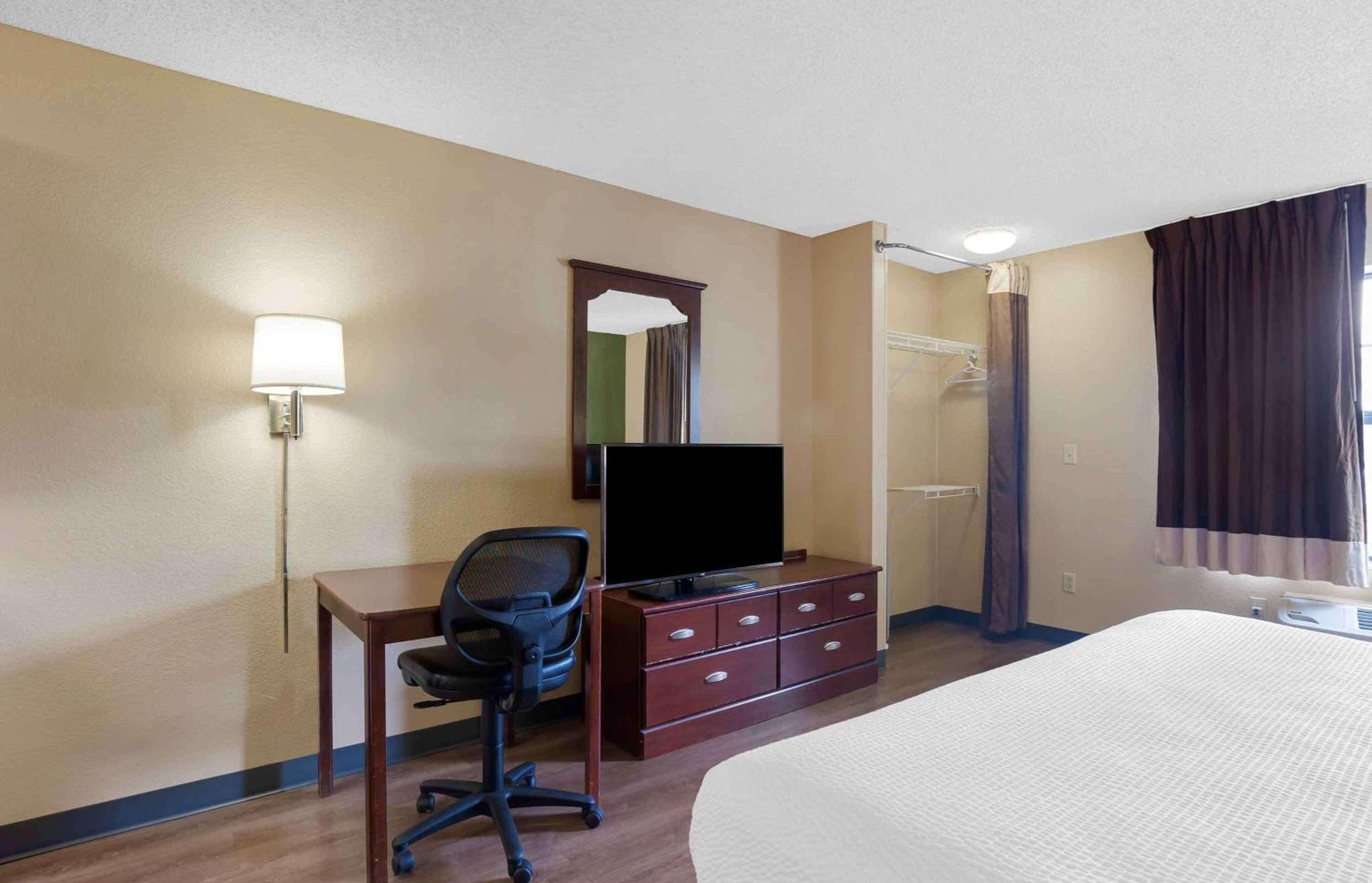 Extended Stay America Suites - Los Angeles - Chino Valley Exterior foto